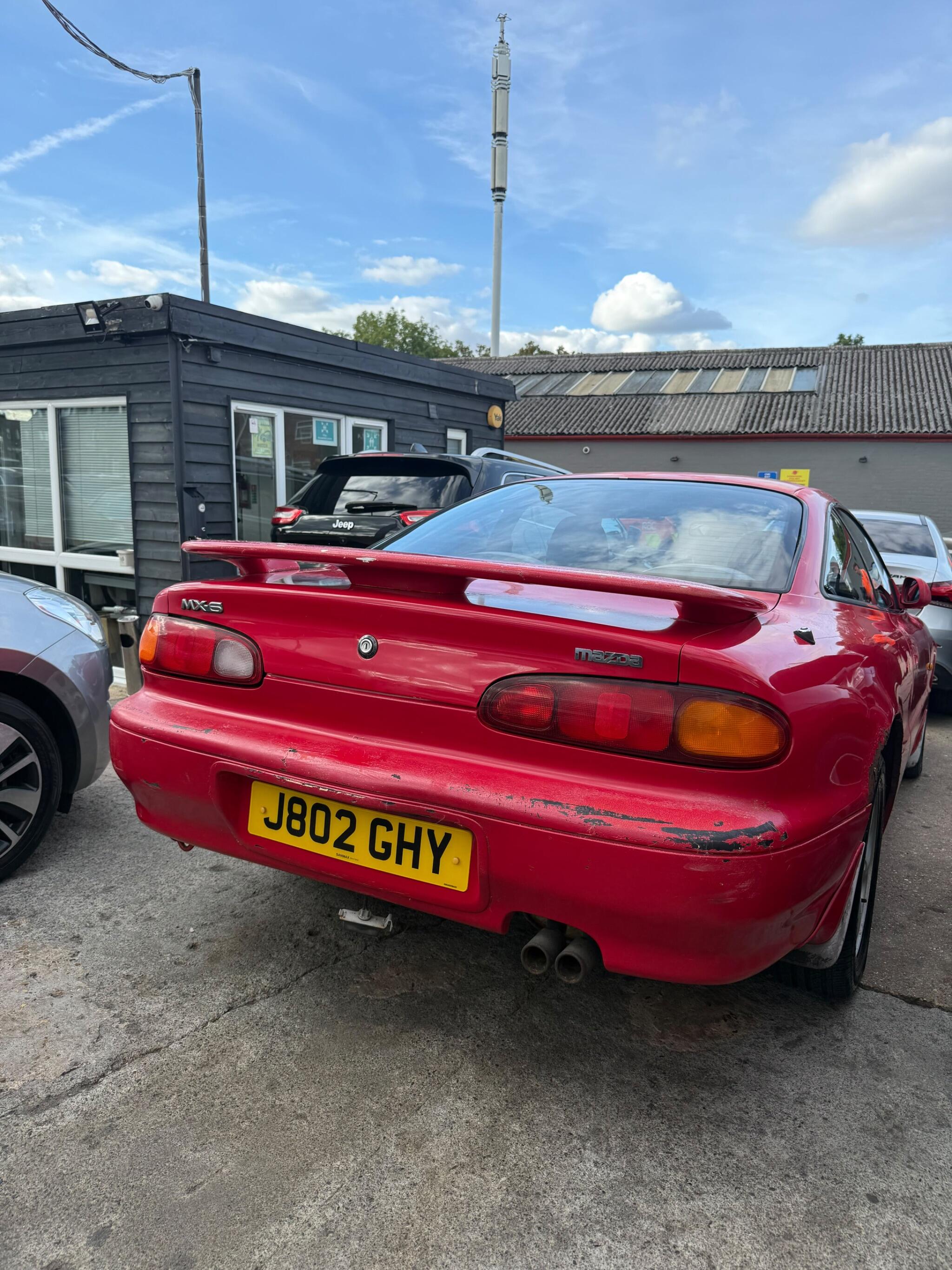 Mazda MX-6 view 4