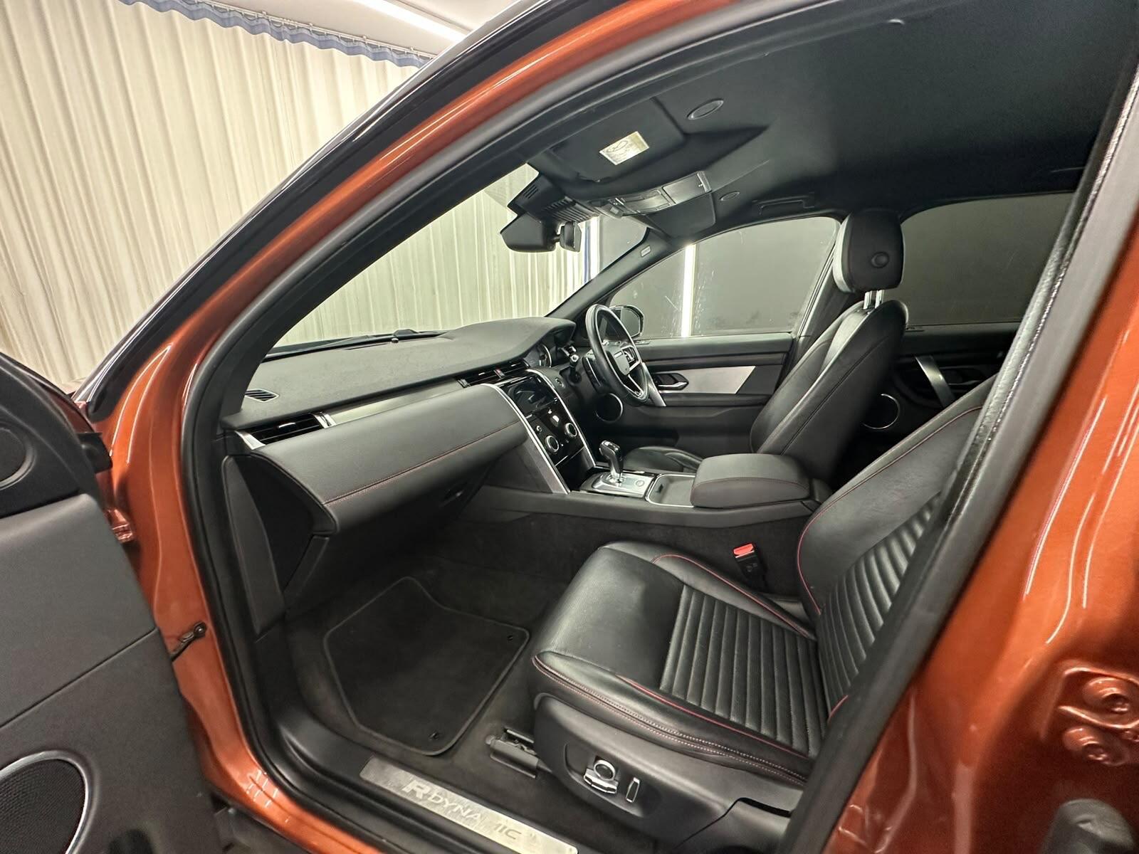 Land Rover Discovery Sport view 27