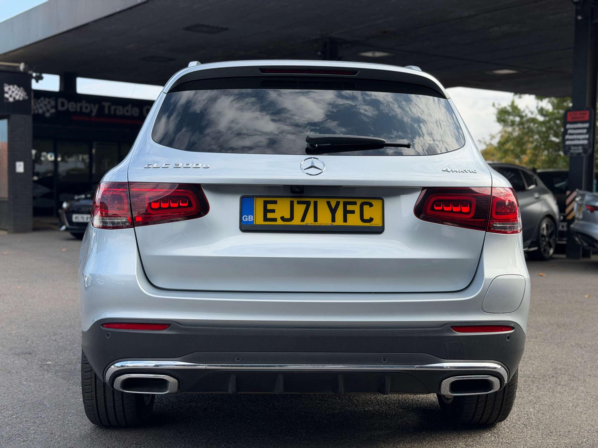 Mercedes-Benz GLC view 8