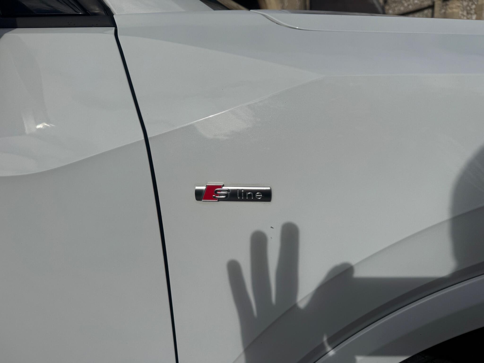 Audi Q2 view 80