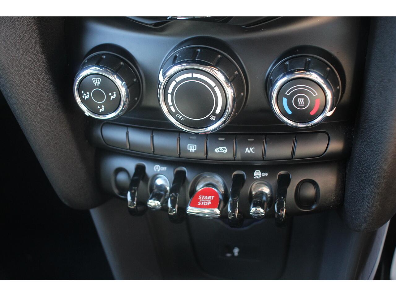 Mini Cooper view 22