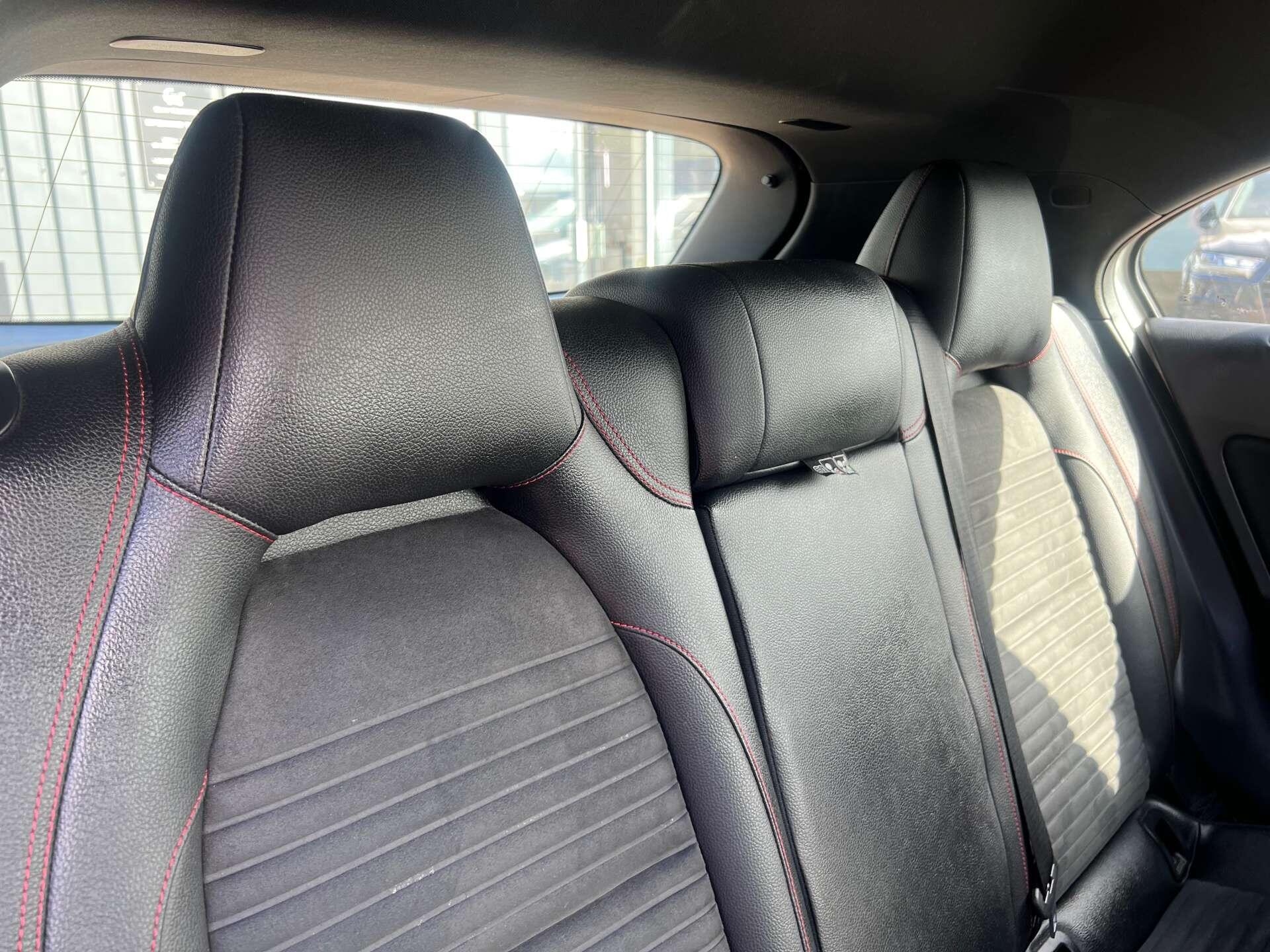 Mercedes-Benz A-Class view 28