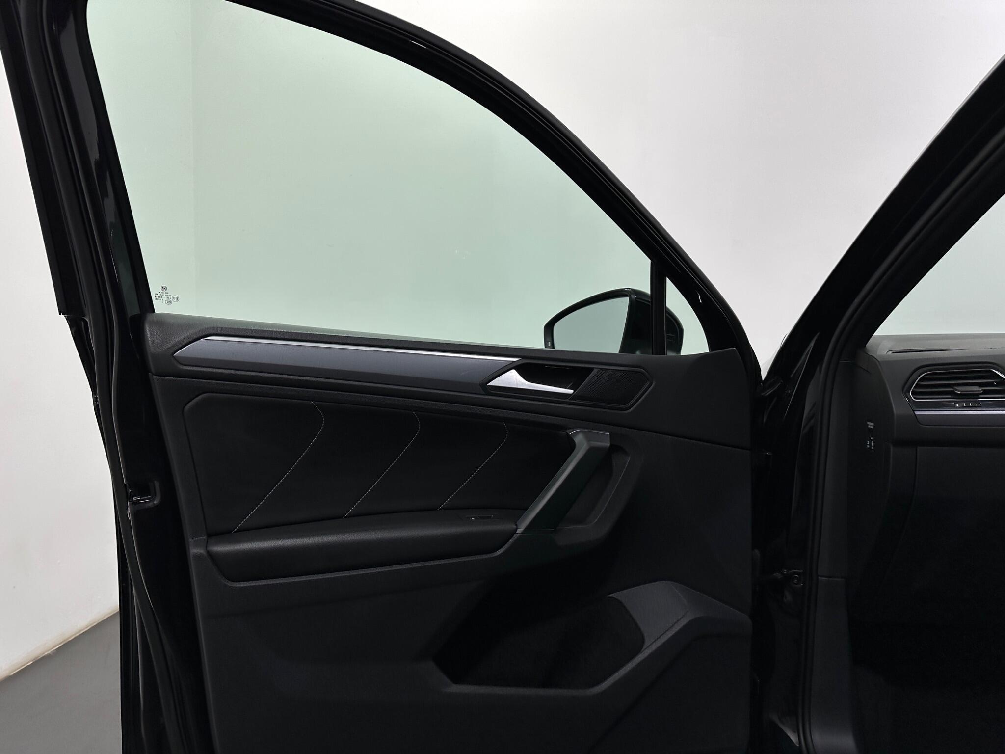Volkswagen Tiguan view 37