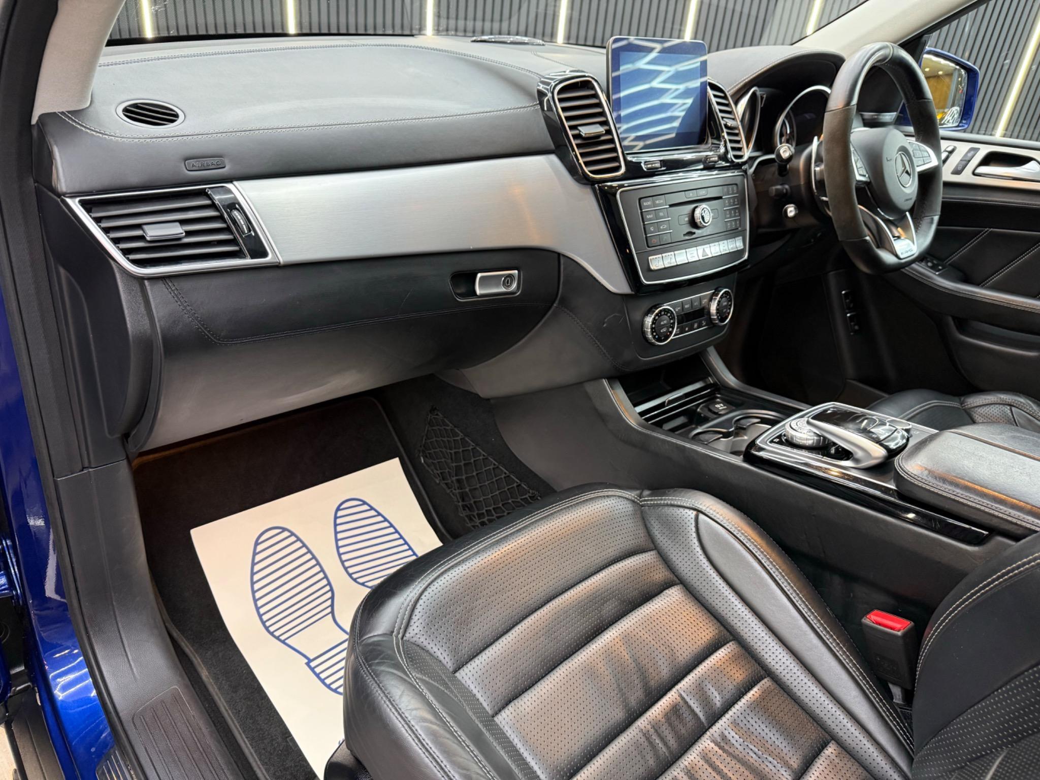 Mercedes-Benz Gle view 7