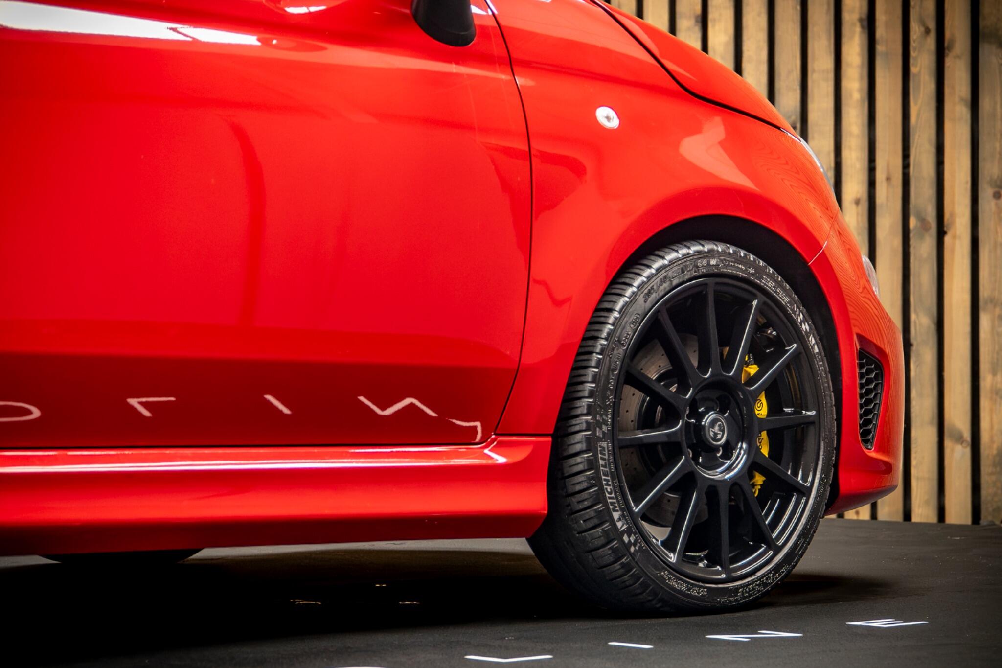 Abarth 695C view 14