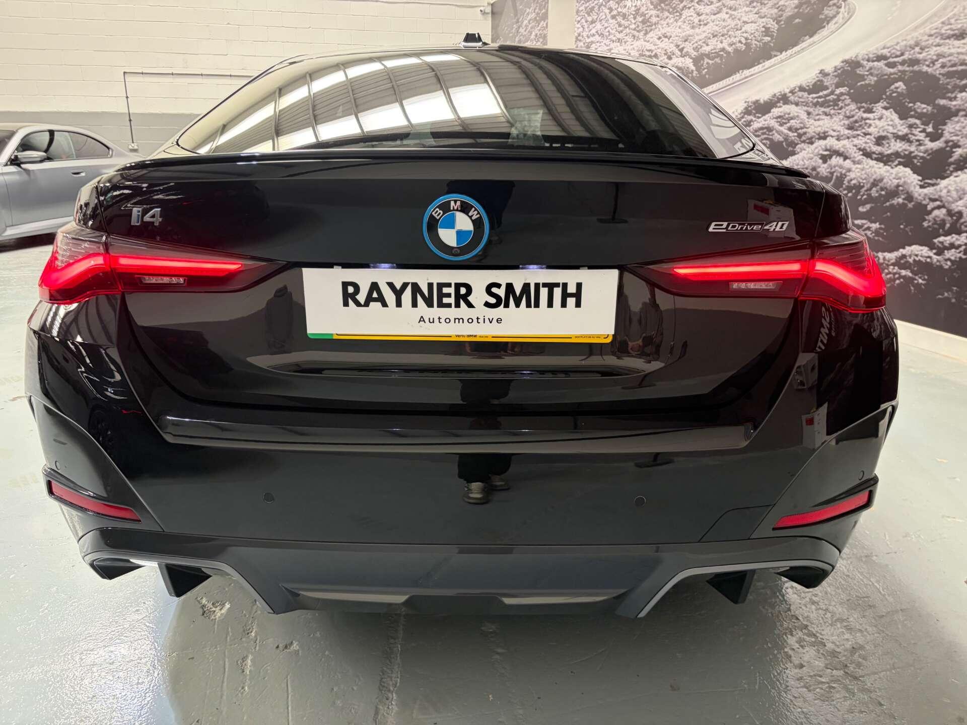BMW I4 view 10