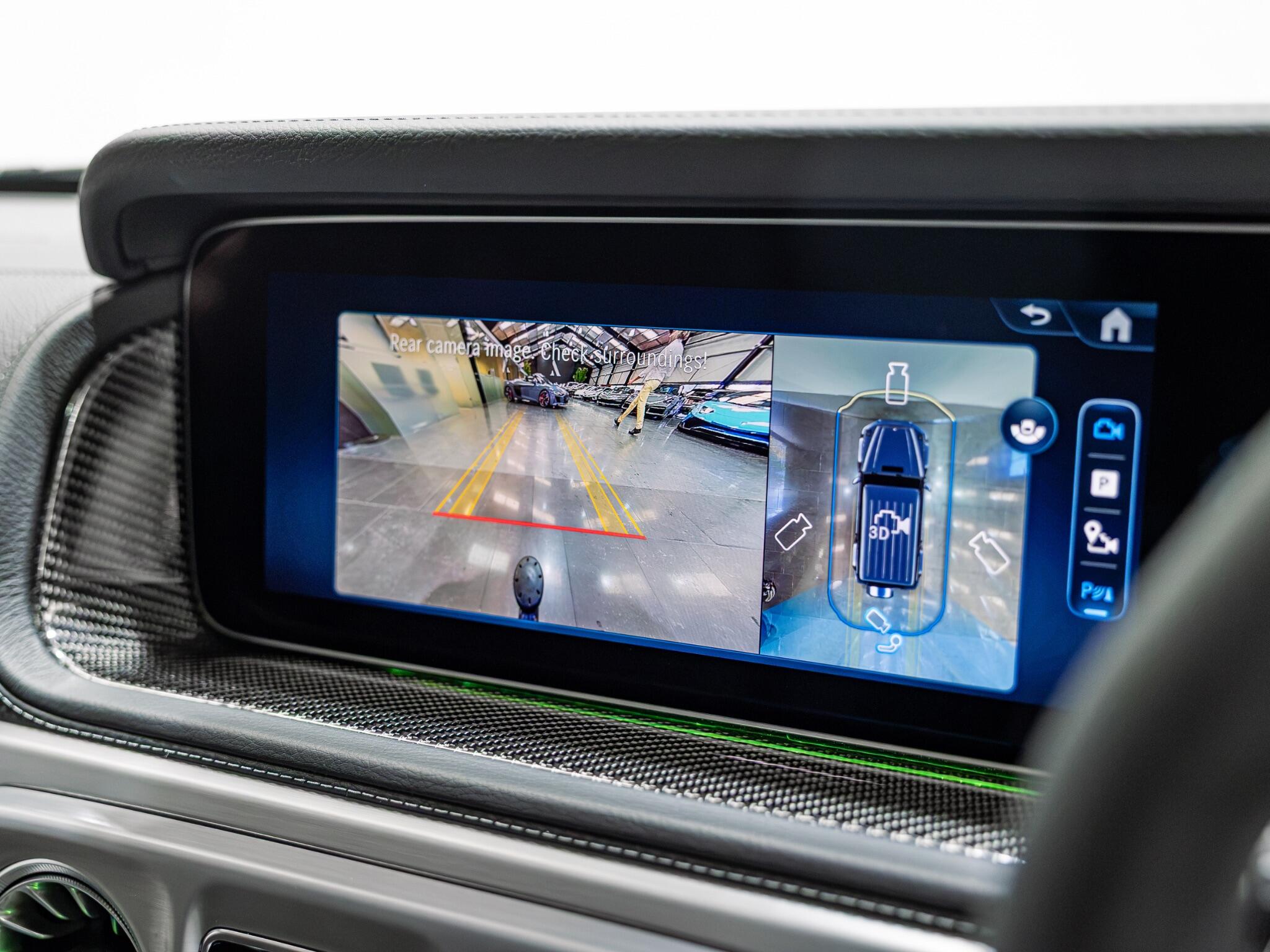 Mercedes-Benz G-Class view 22