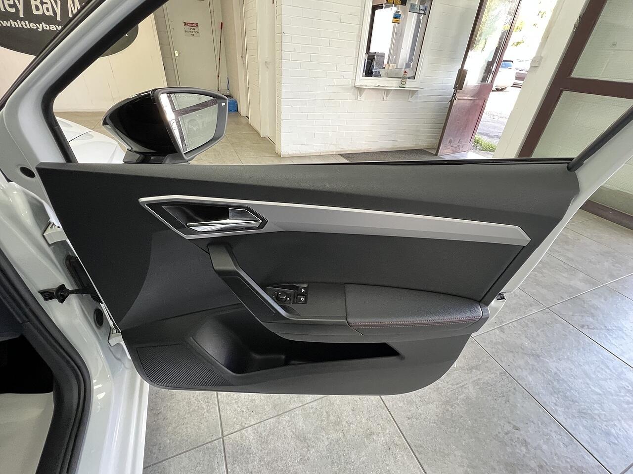 SEAT Ibiza view 14