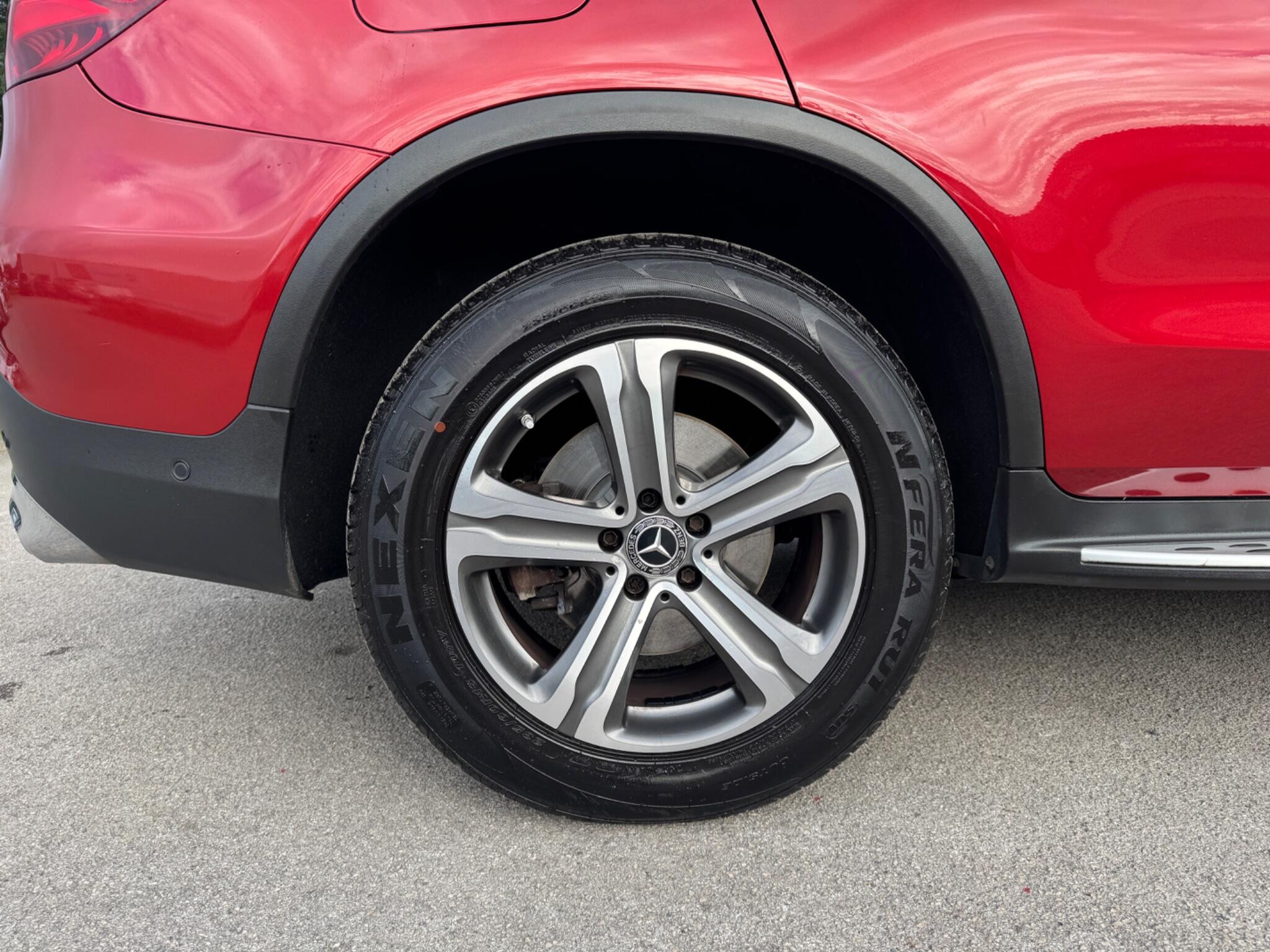Mercedes-Benz GLC view 31