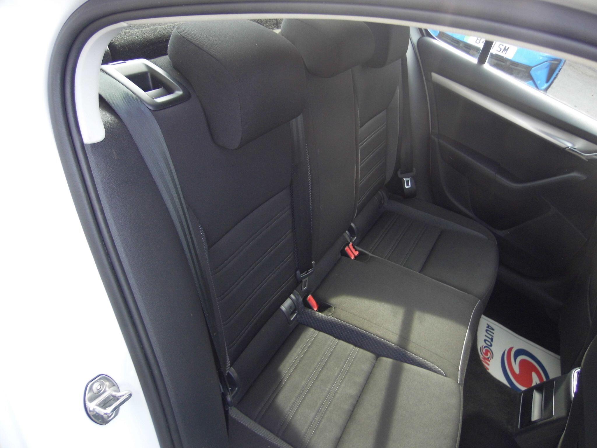 Skoda Octavia view 16
