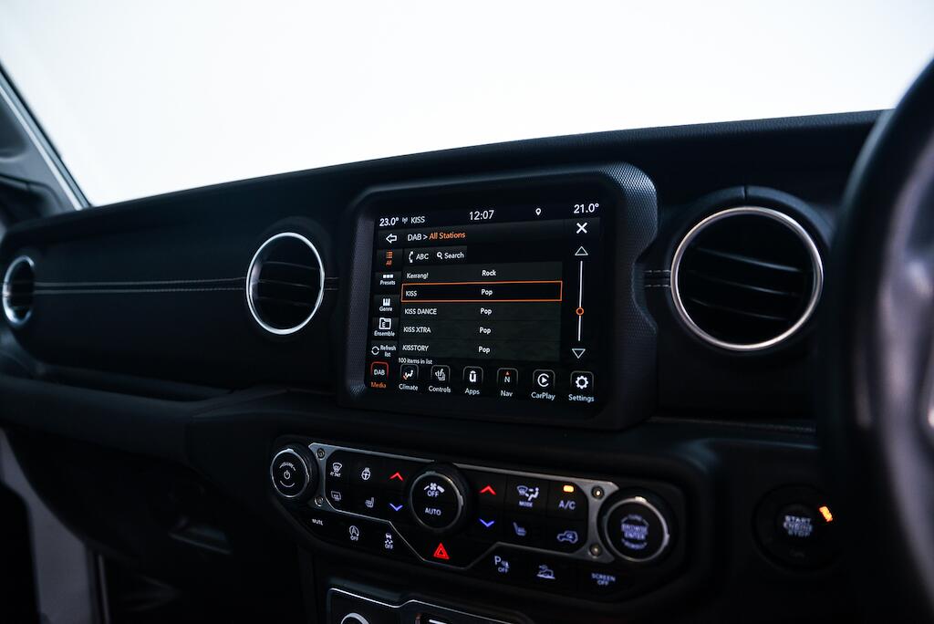 Jeep Wrangler view 19