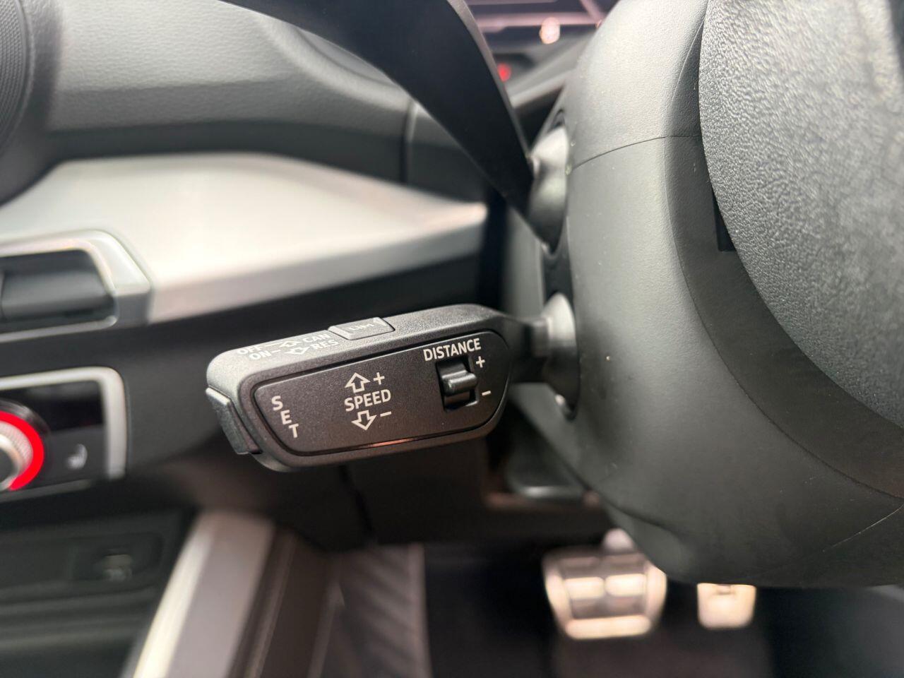 Audi SQ2 view 30