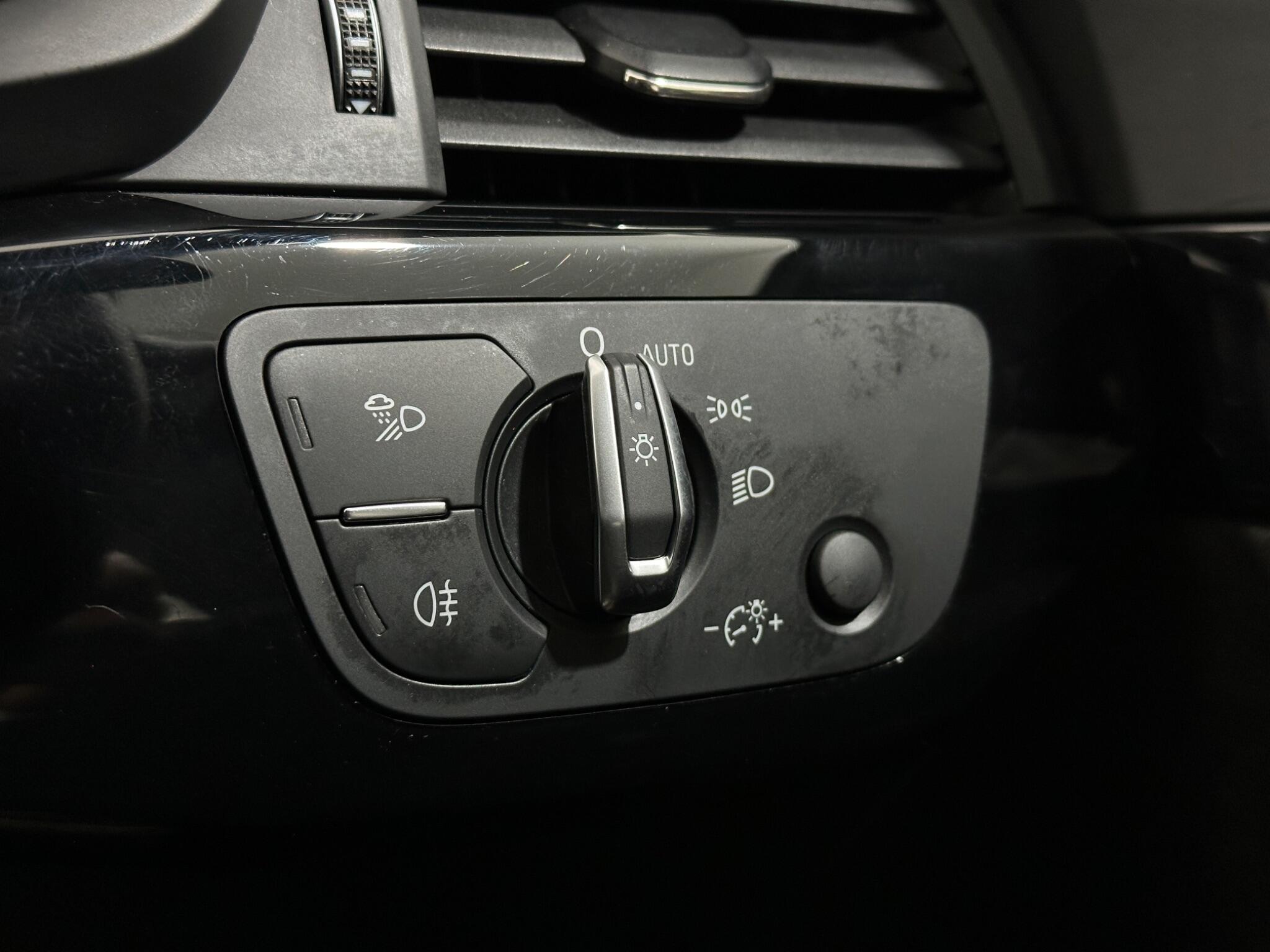Audi A4 view 18