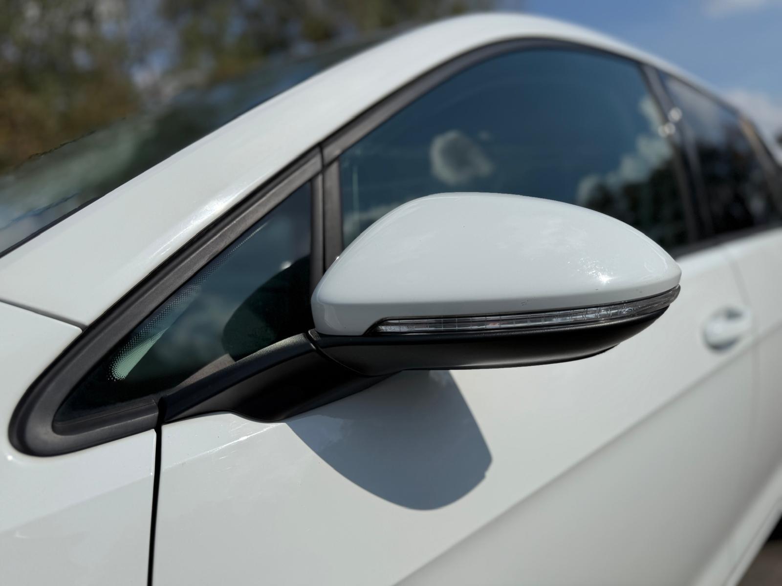 Volkswagen Golf view 37