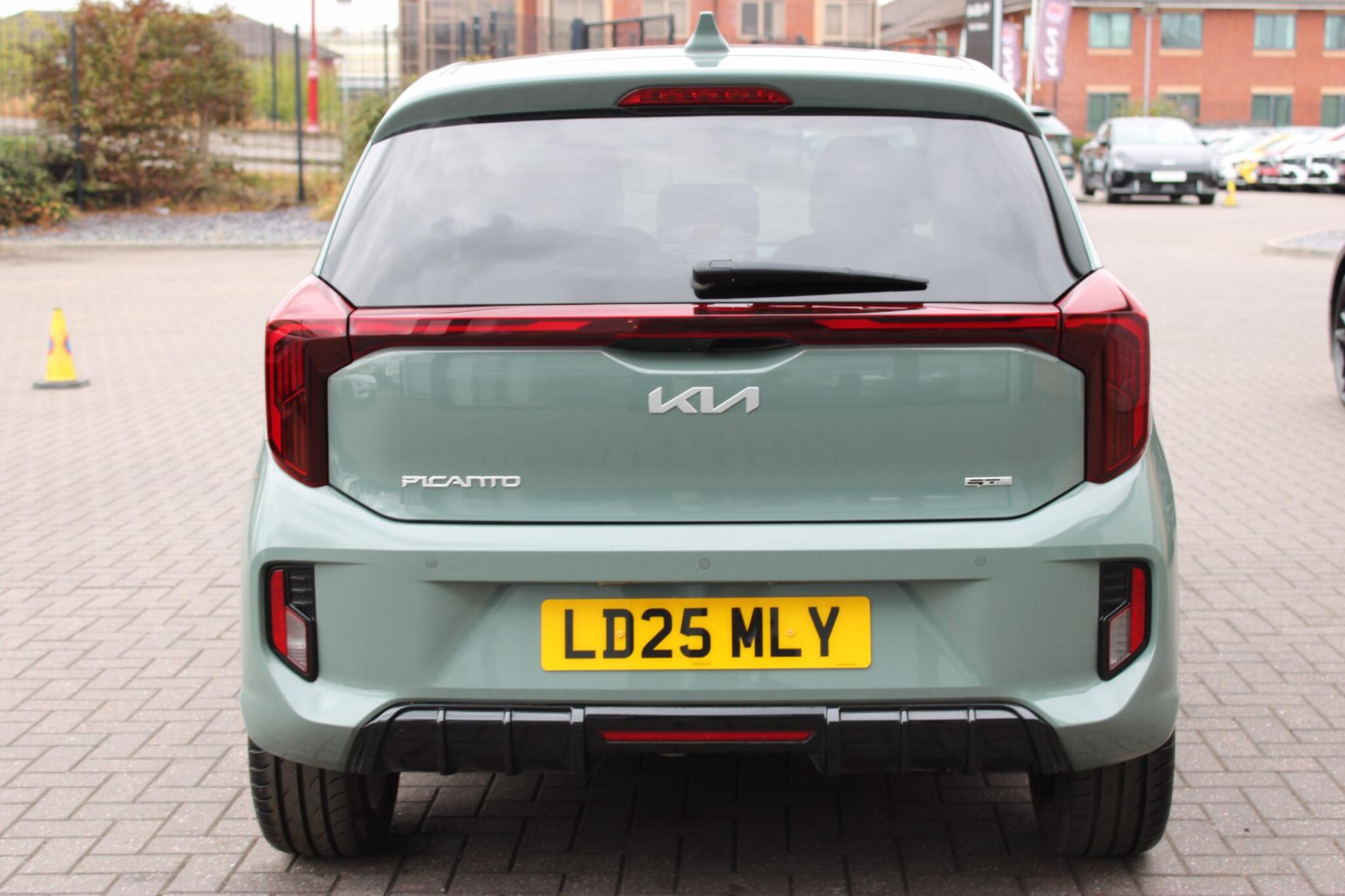 Kia Picanto view 6
