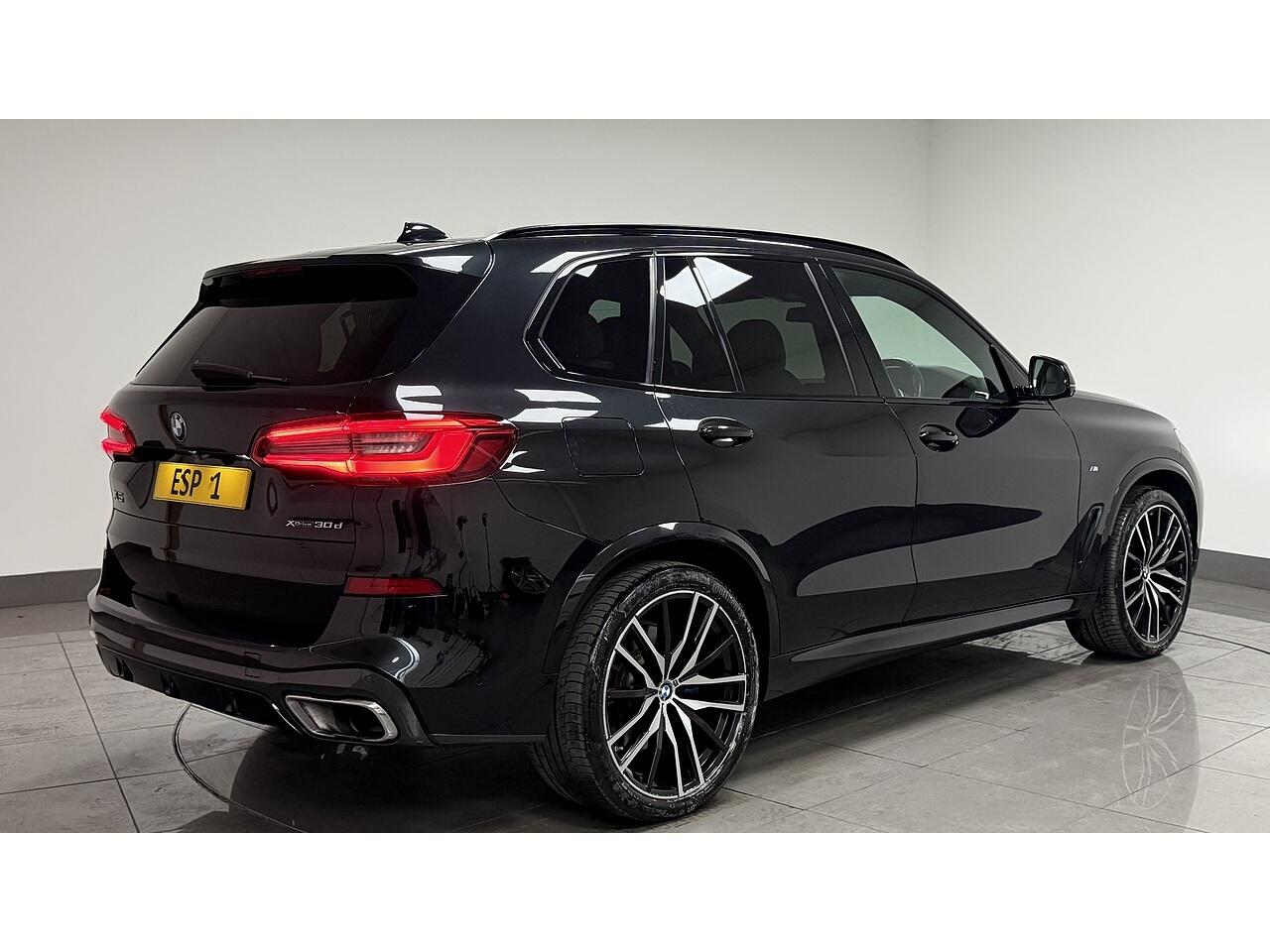 BMW X5 view 9