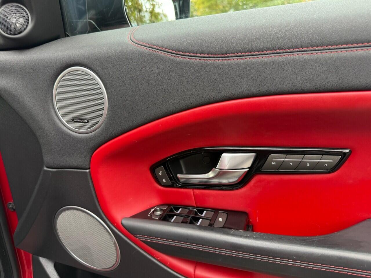 Land Rover Range Rover Evoque view 17