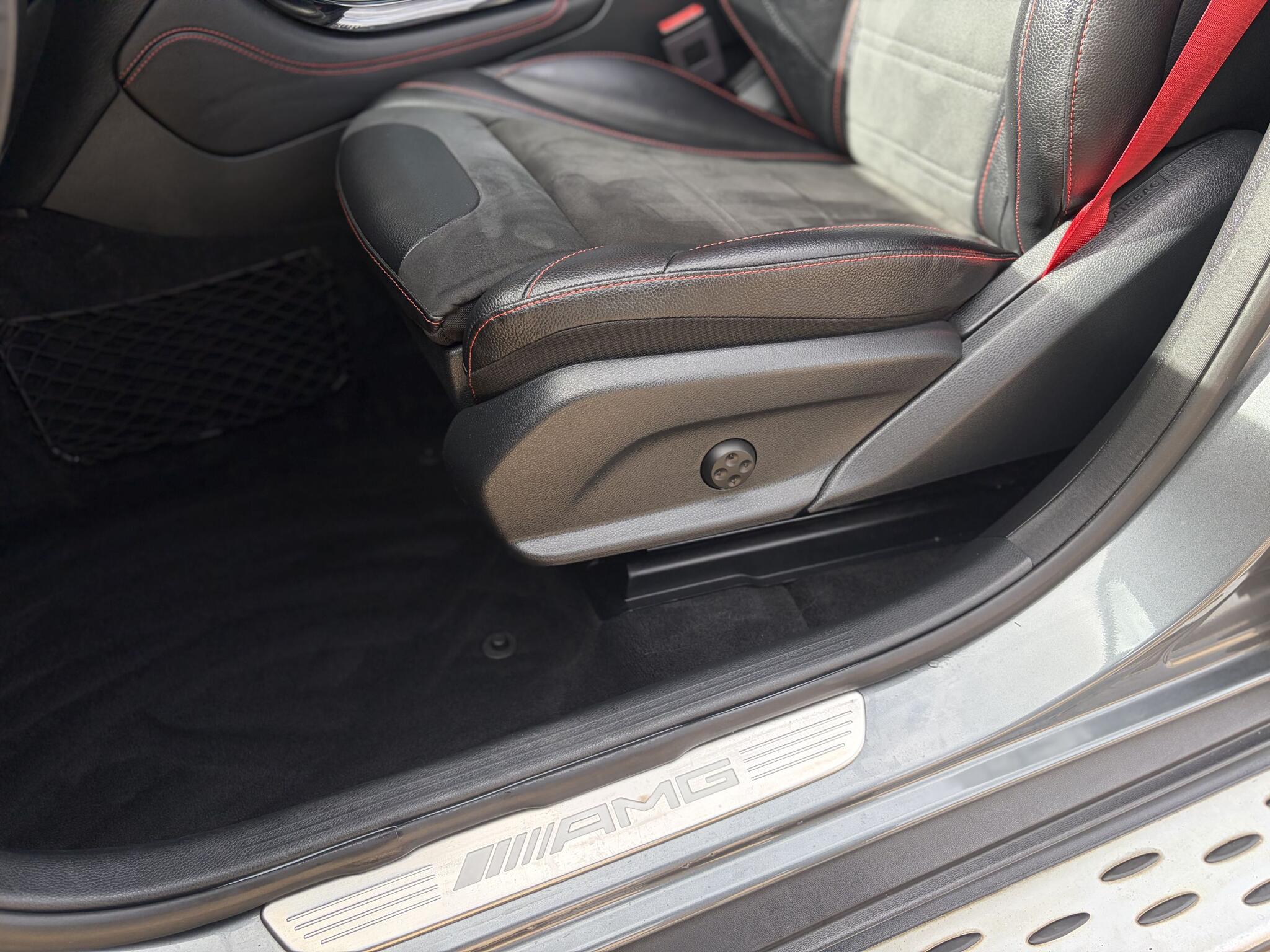 Mercedes-Benz GLC view 27
