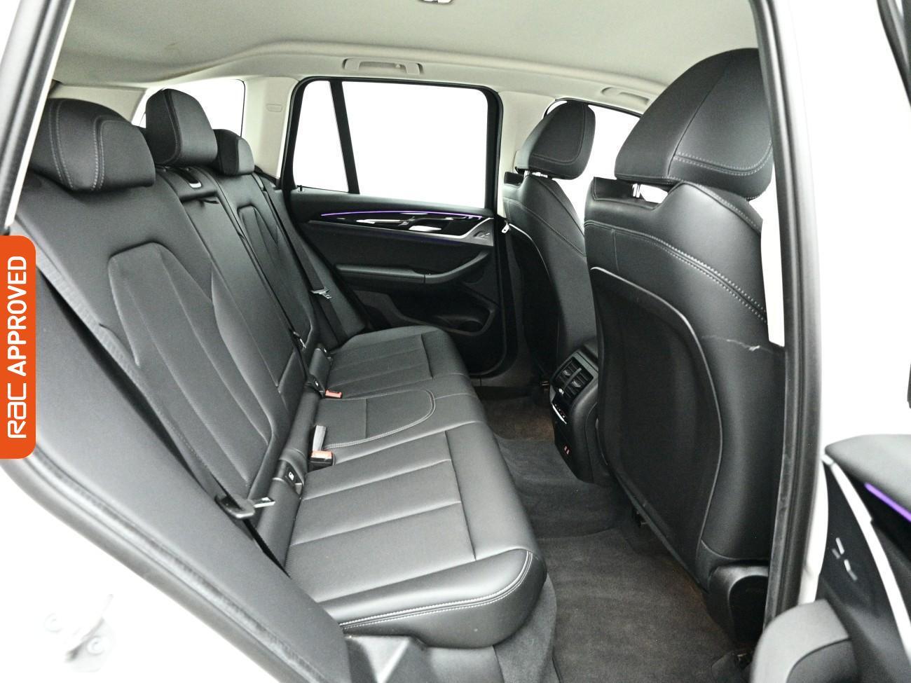 BMW X3 view 13