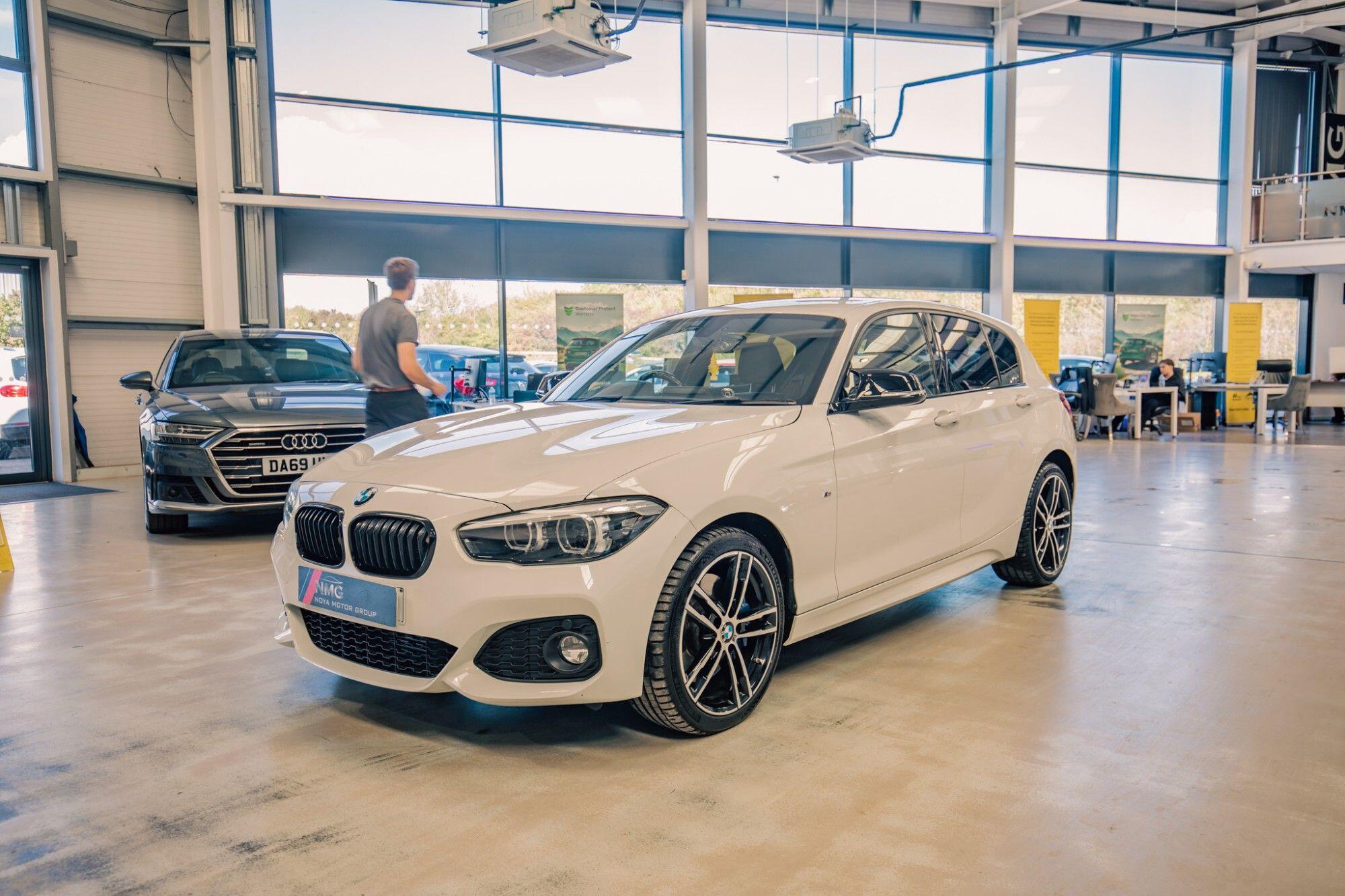 BMW 1 Series view 22
