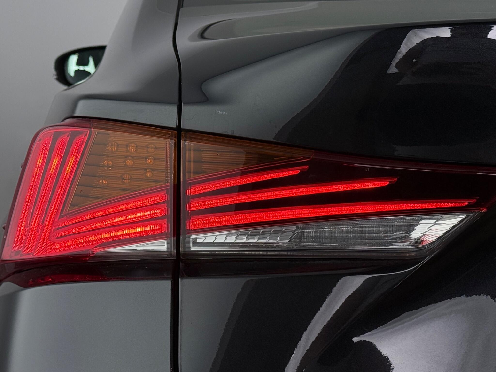 Lexus Is view 6