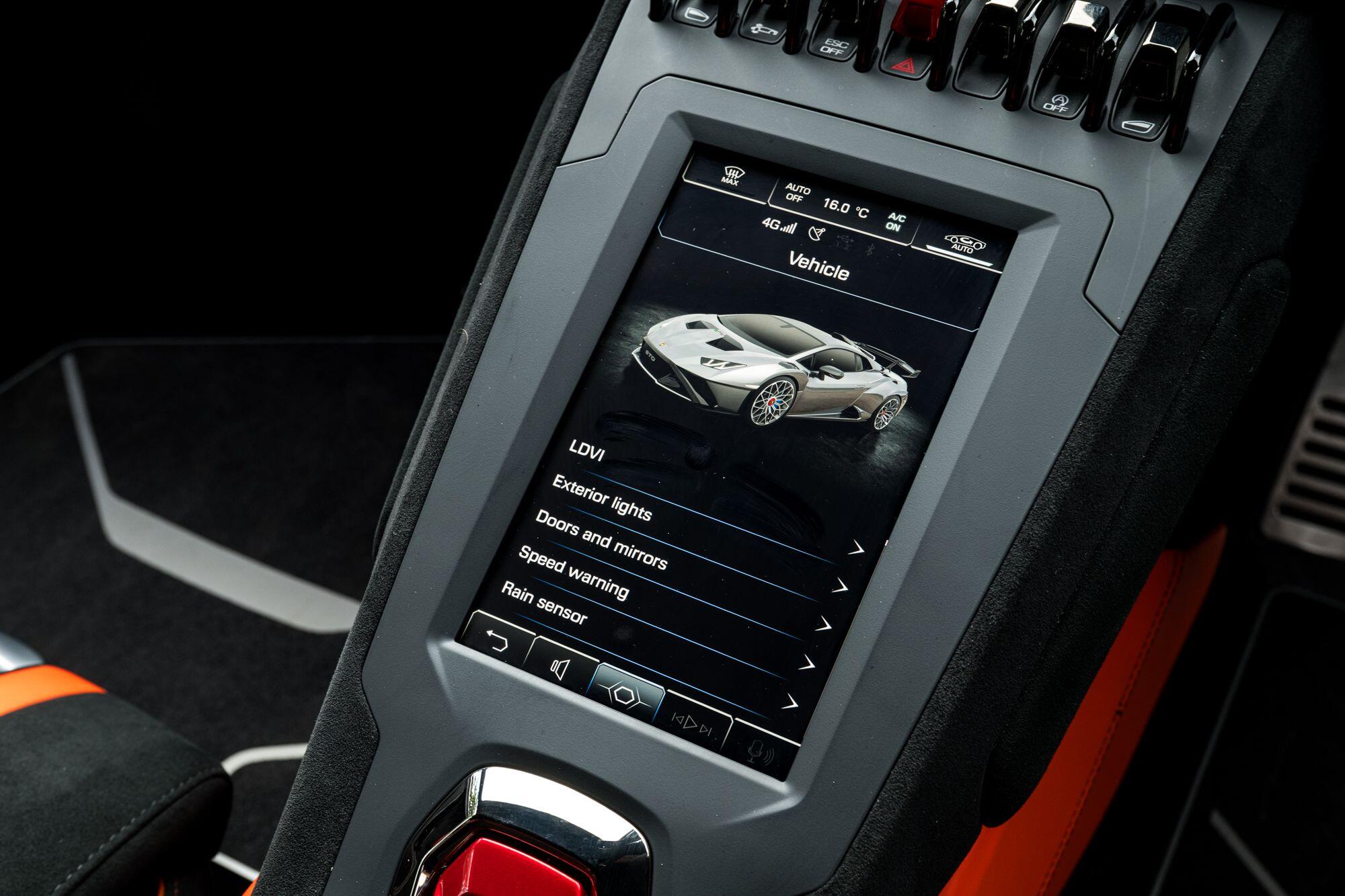 Lamborghini Huracan view 67