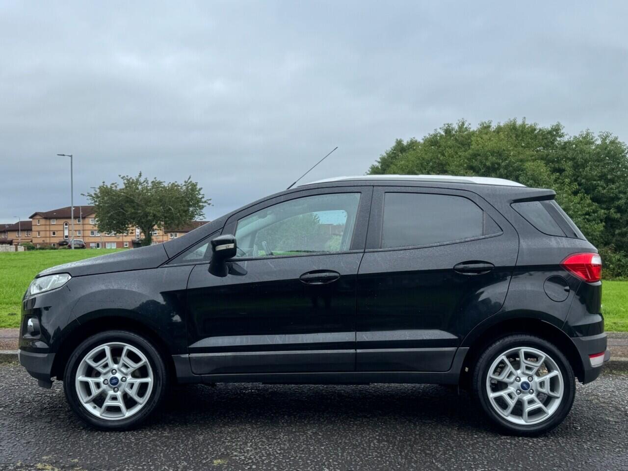 Ford Ecosport view 2