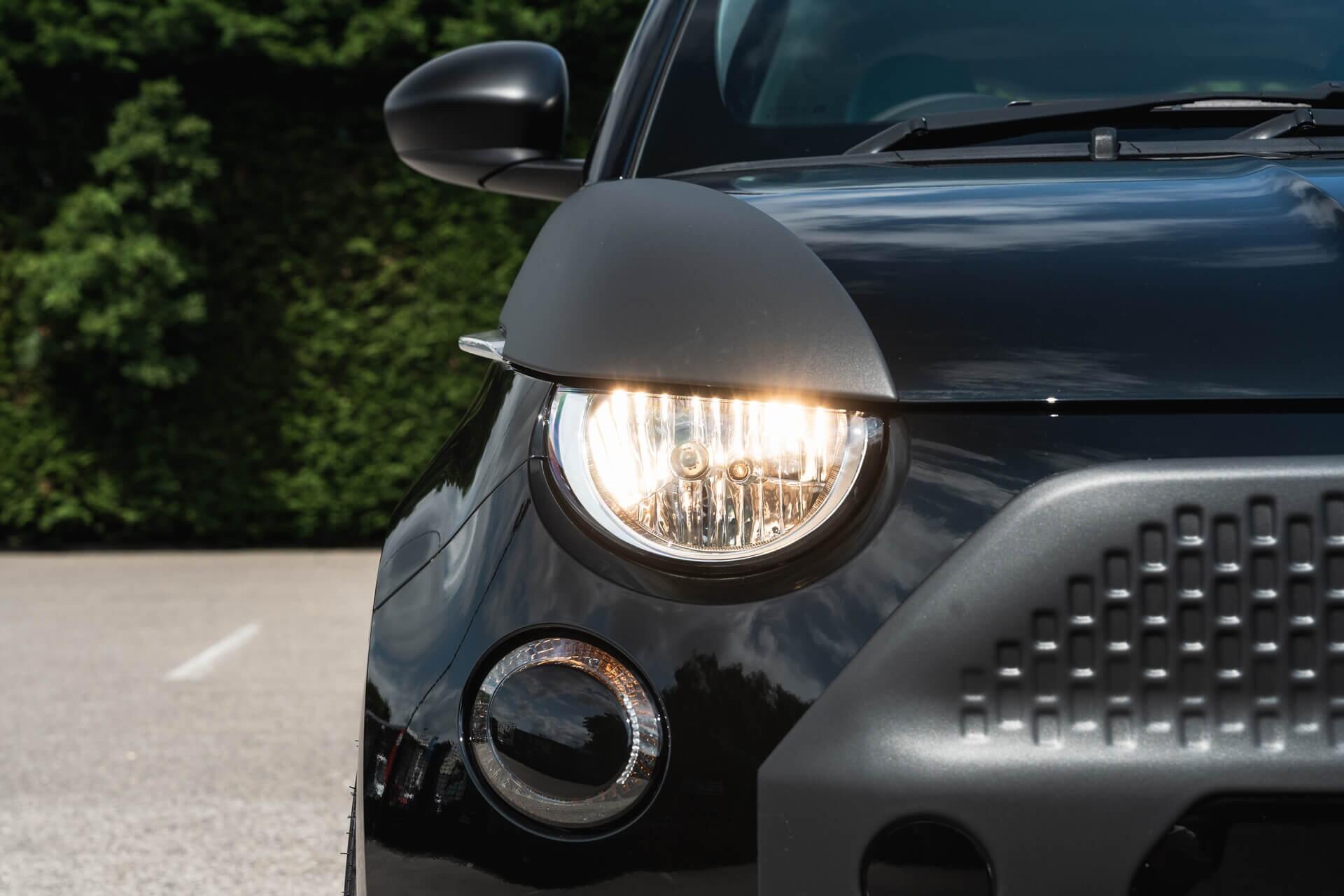 Fiat 500e view 55
