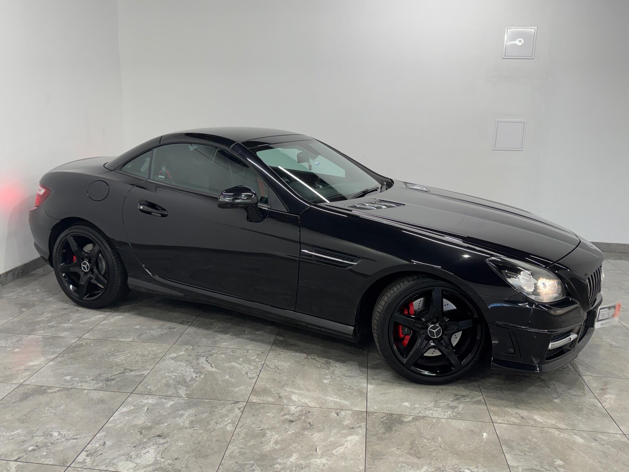 Mercedes-Benz SLK view 2
