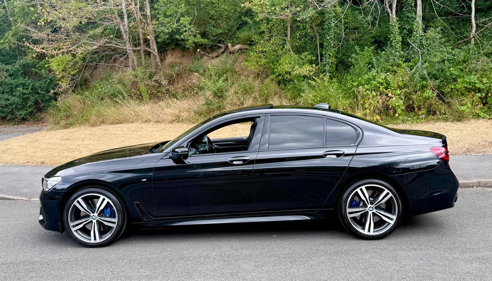 BMW 7 Series view 3