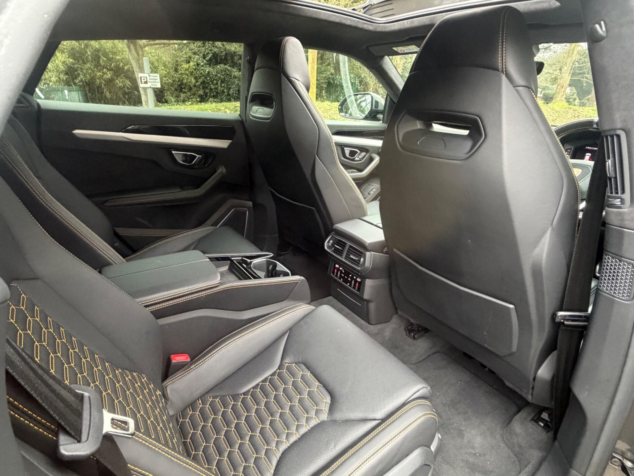 Lamborghini Urus view 16