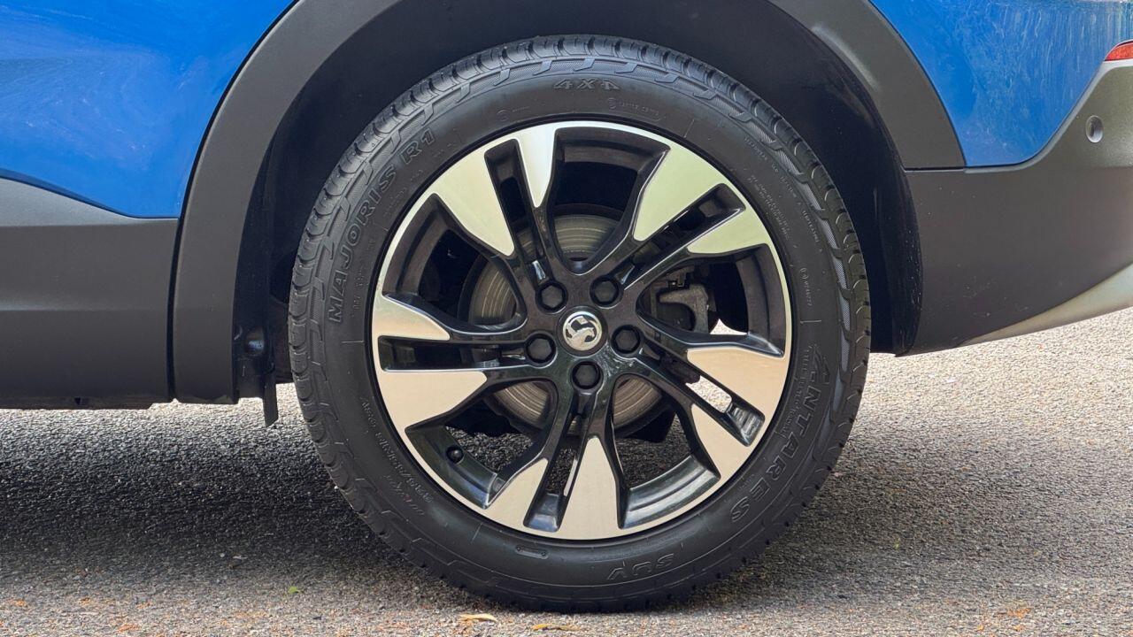 Vauxhall Grandland X view 36