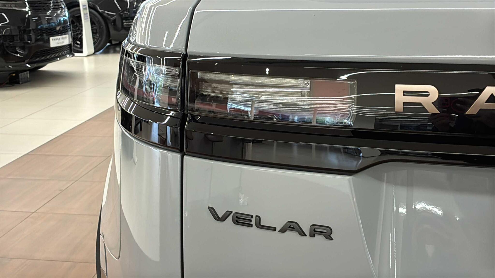 Land Rover Range Rover Velar view 19