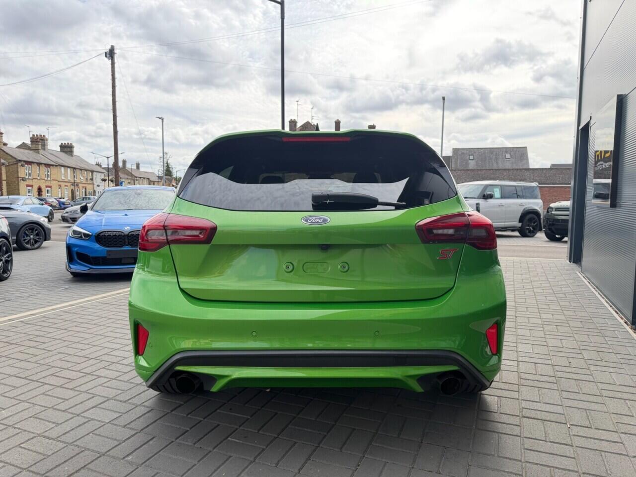 Ford Focus view 8