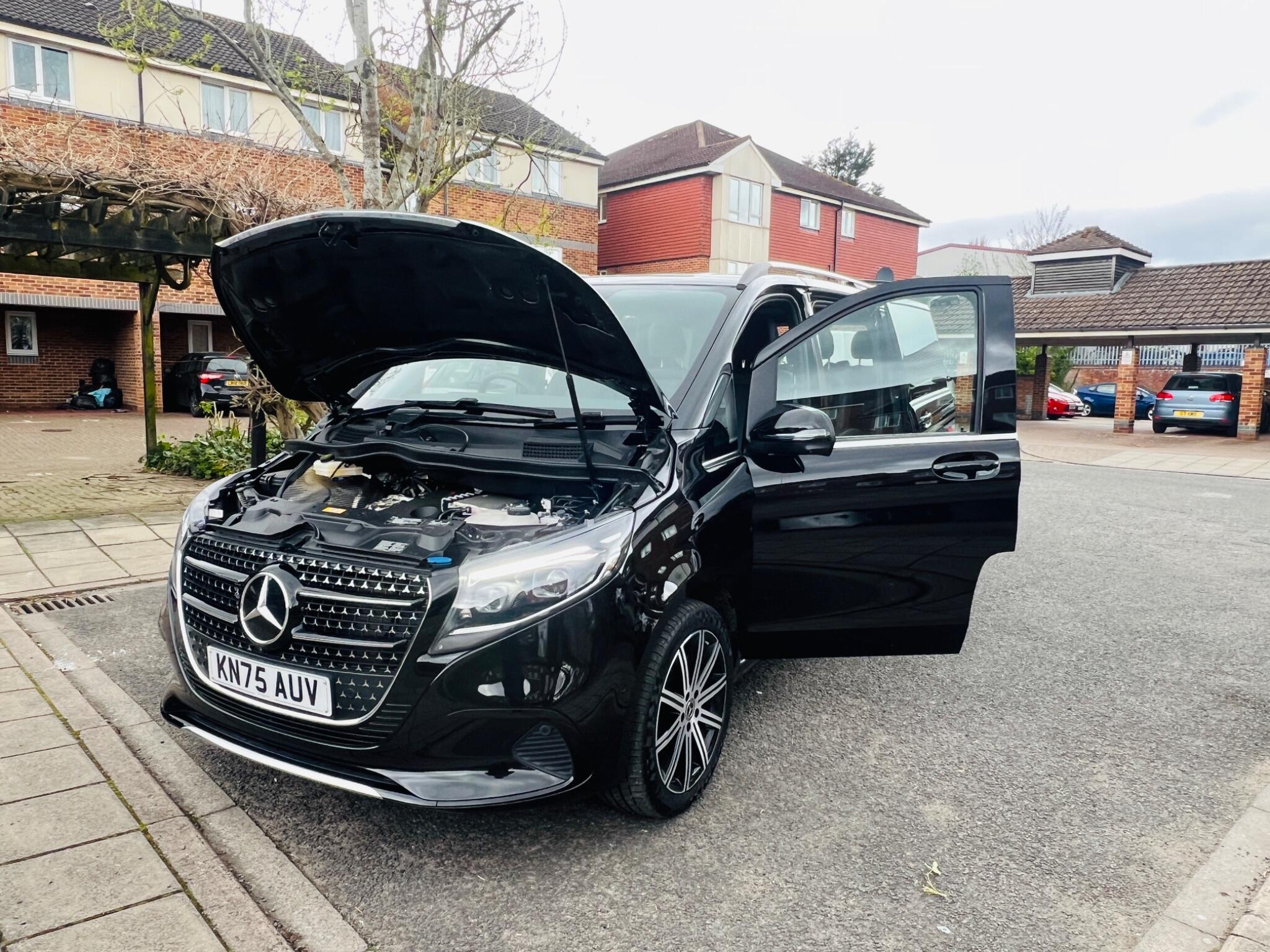Mercedes-Benz V Class view 5