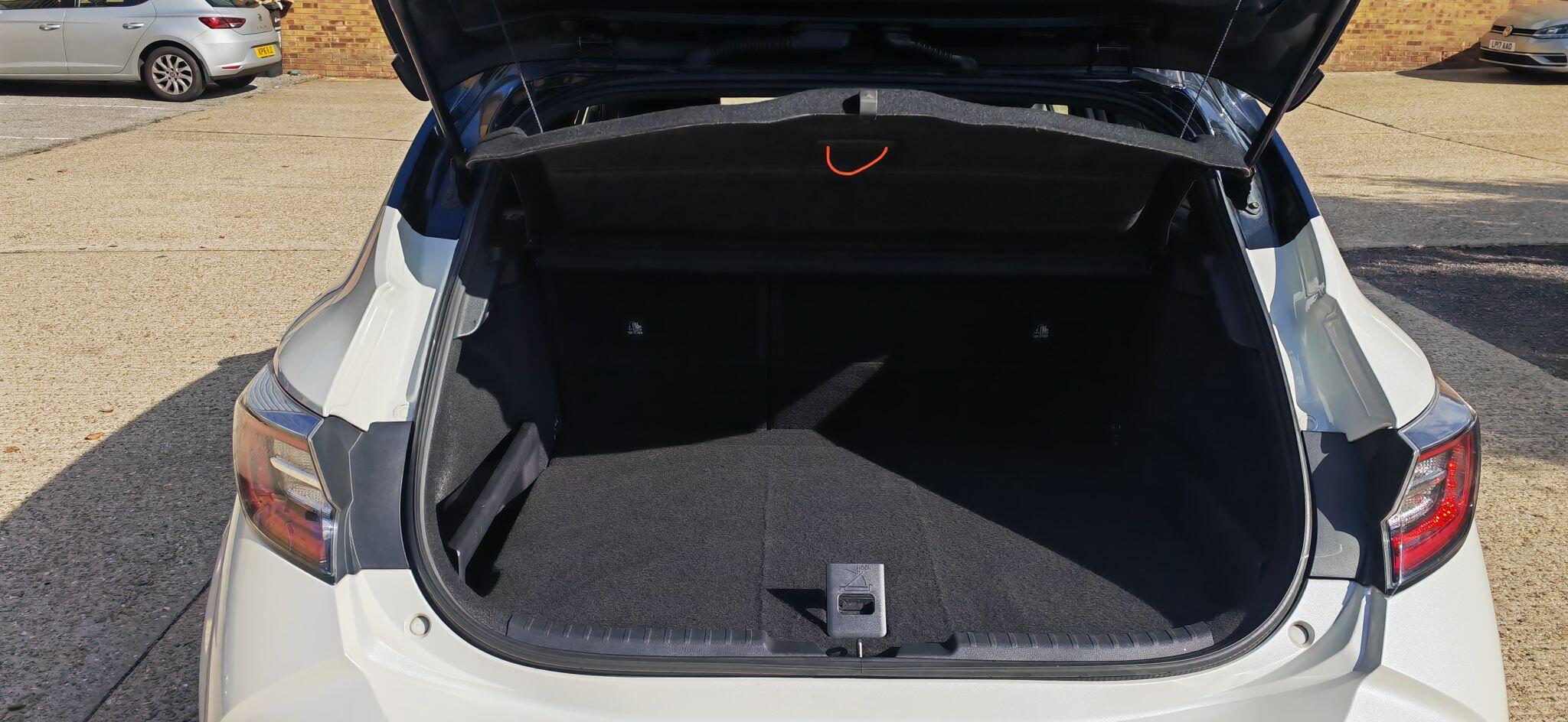 Toyota Corolla view 16