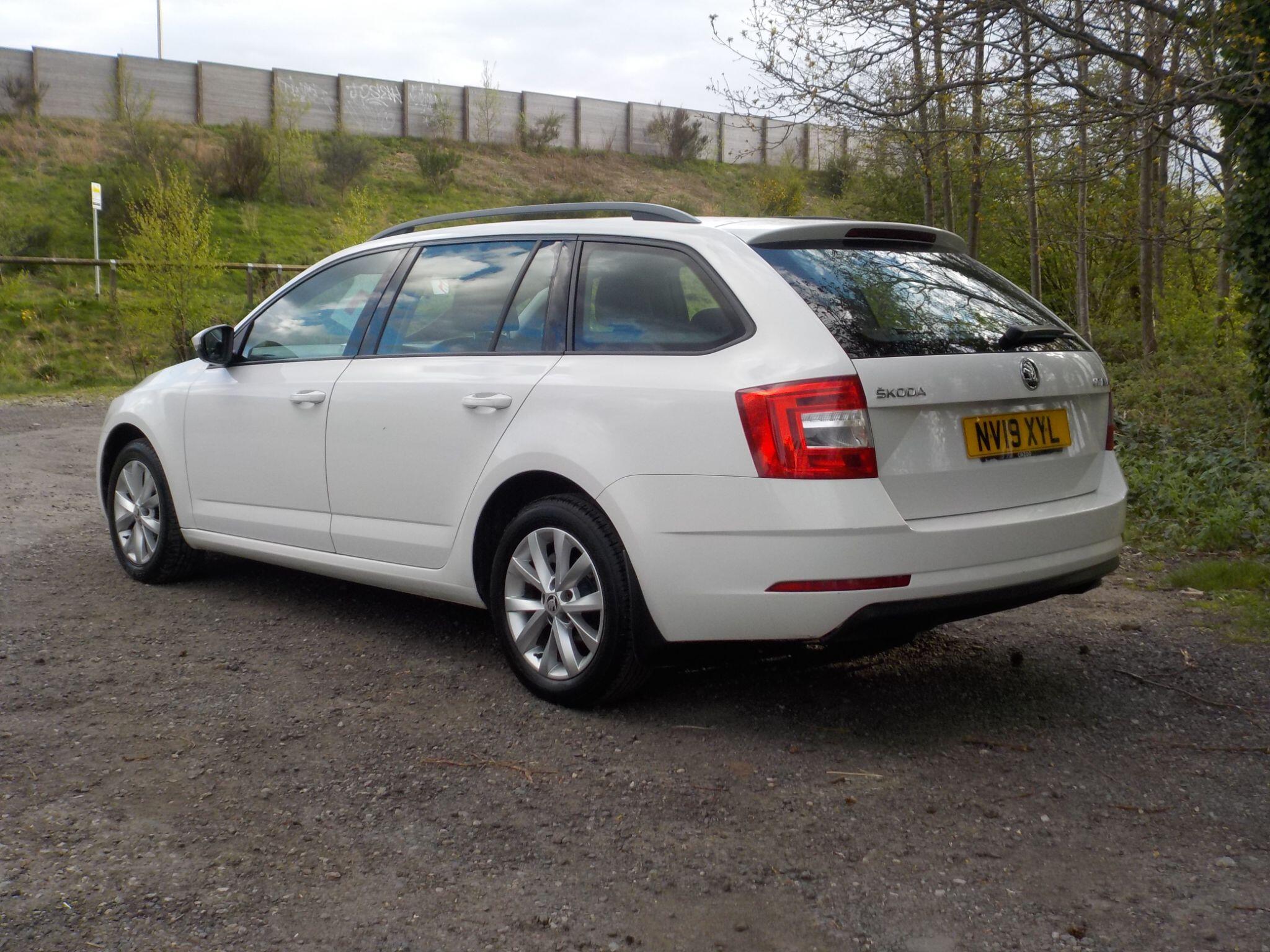 Skoda Octavia 1.6 TDI CR S Estate 5dr Diesel Manual Euro 6 (s/s) (115 ps)