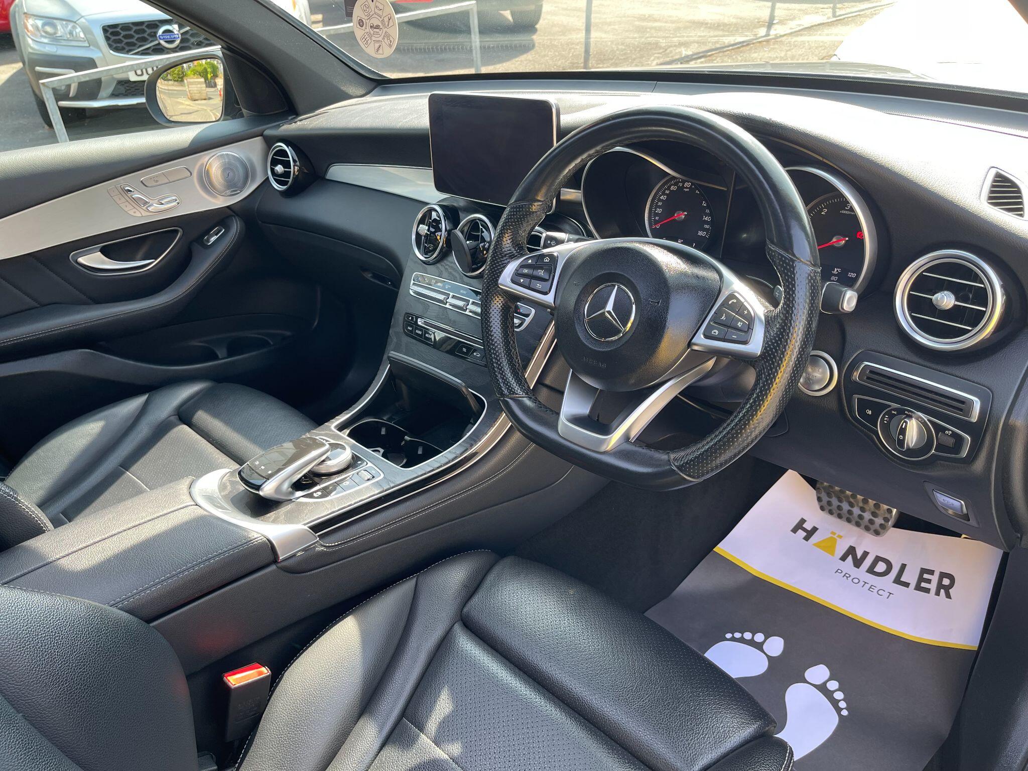 Mercedes-Benz GLC view 33
