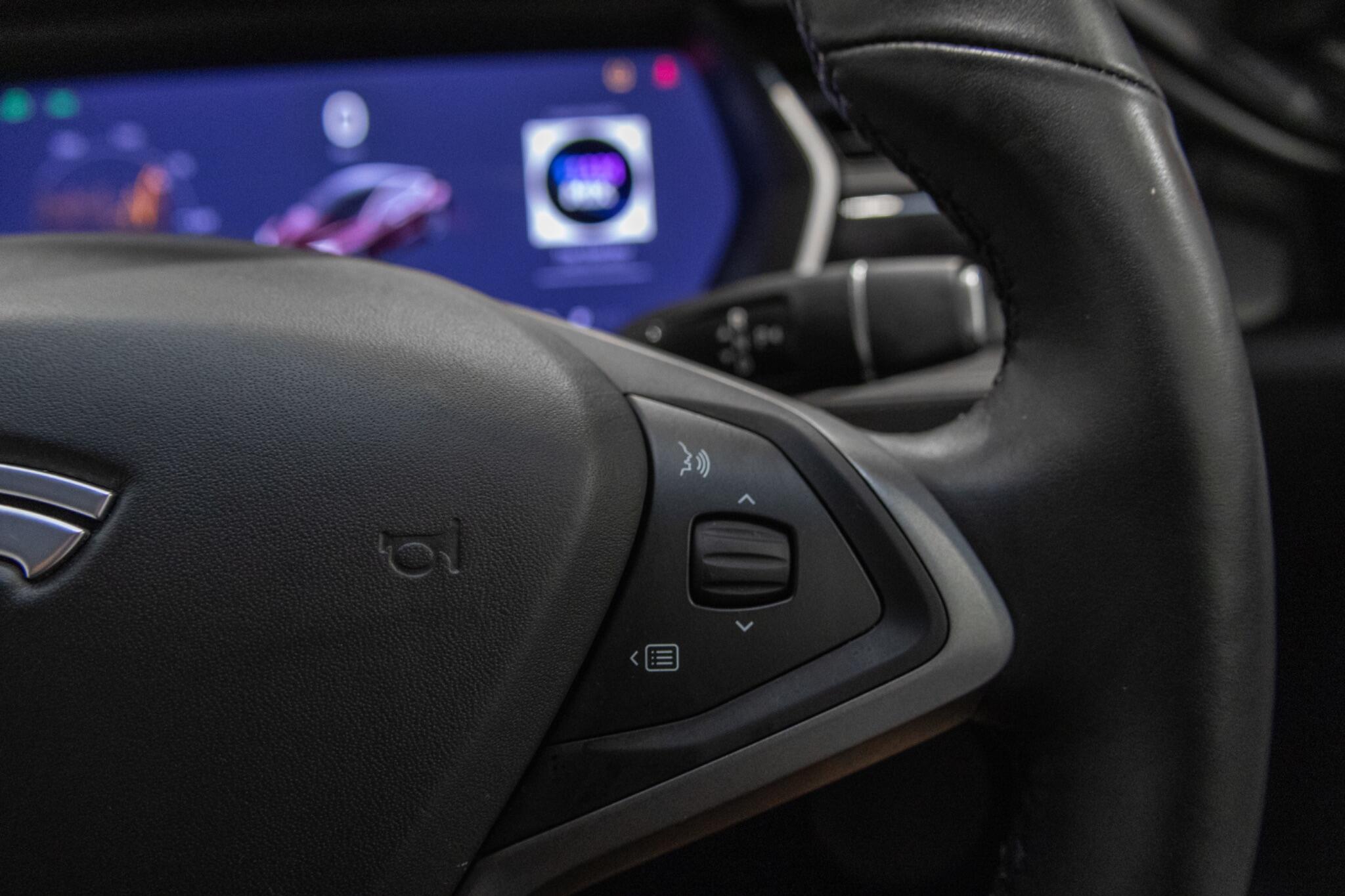Tesla Model S view 31