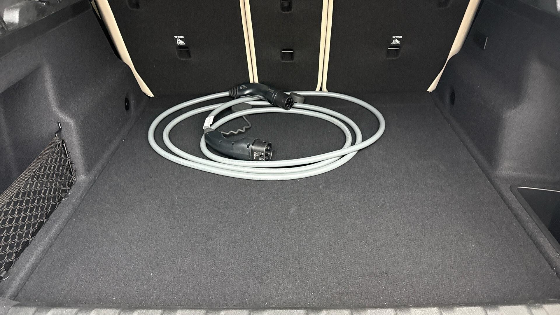 BMW Ix2 view 13