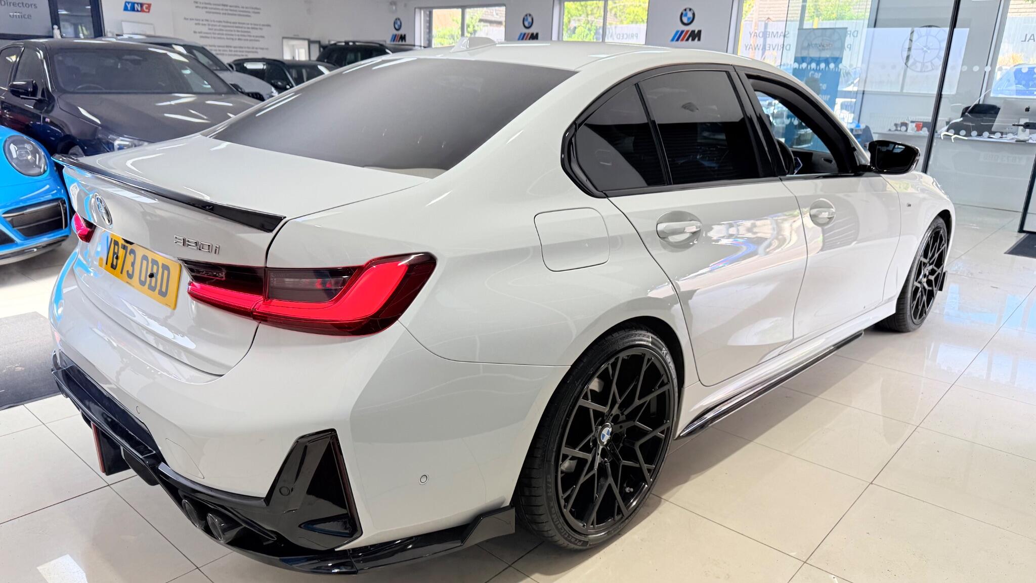 BMW 3 Series view 46