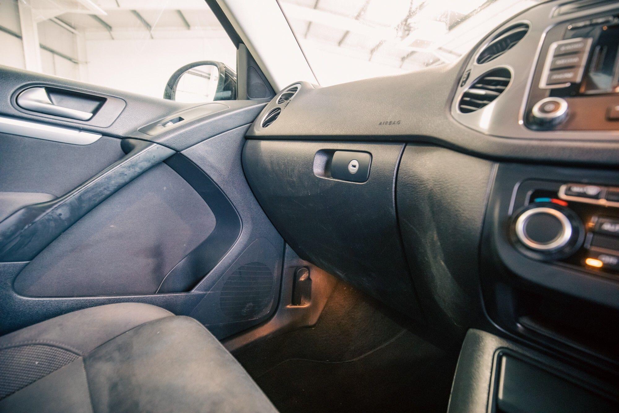 Volkswagen Tiguan view 22