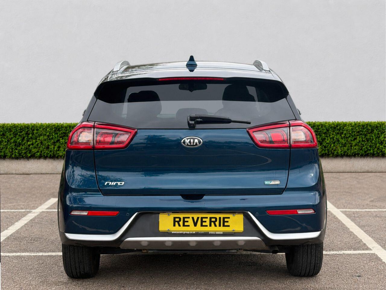 Kia Niro view 6