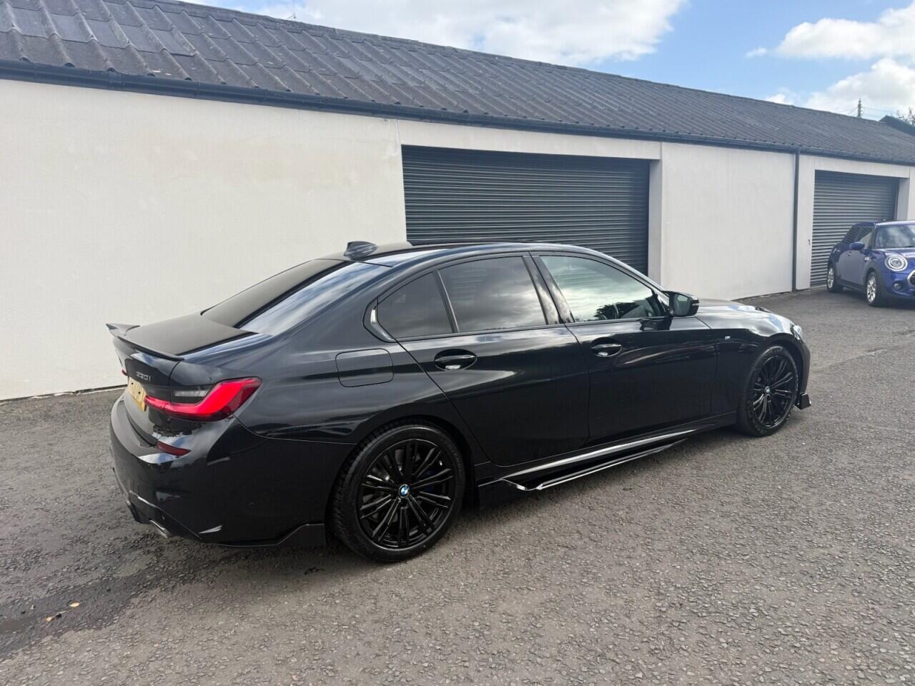 BMW 3 Series view 3