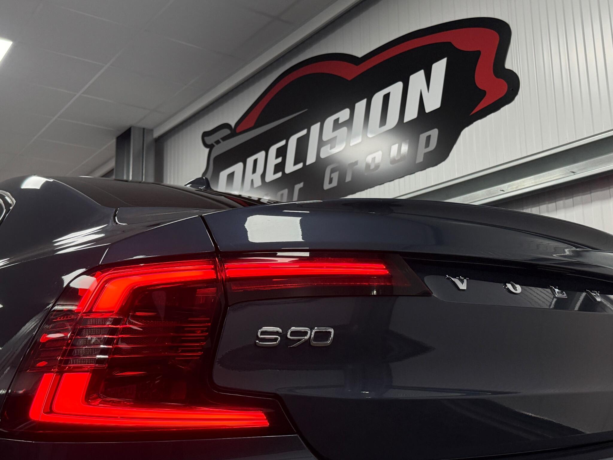 Volvo S90 view 41