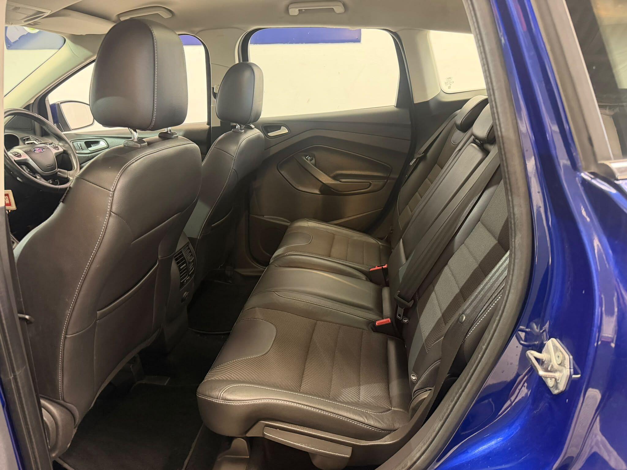 Ford Kuga view 16