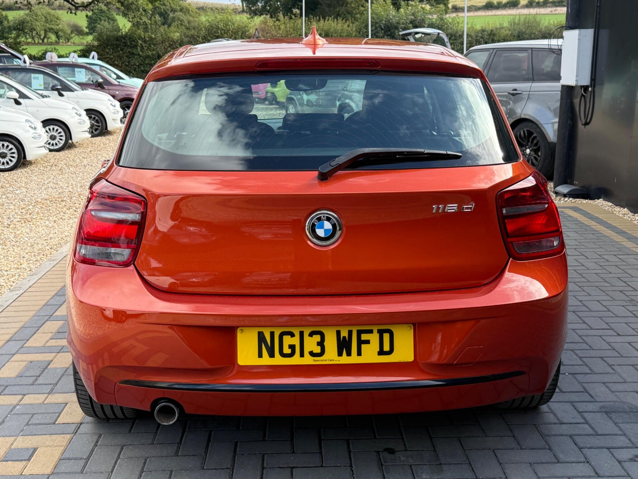 BMW 1 Series view 5