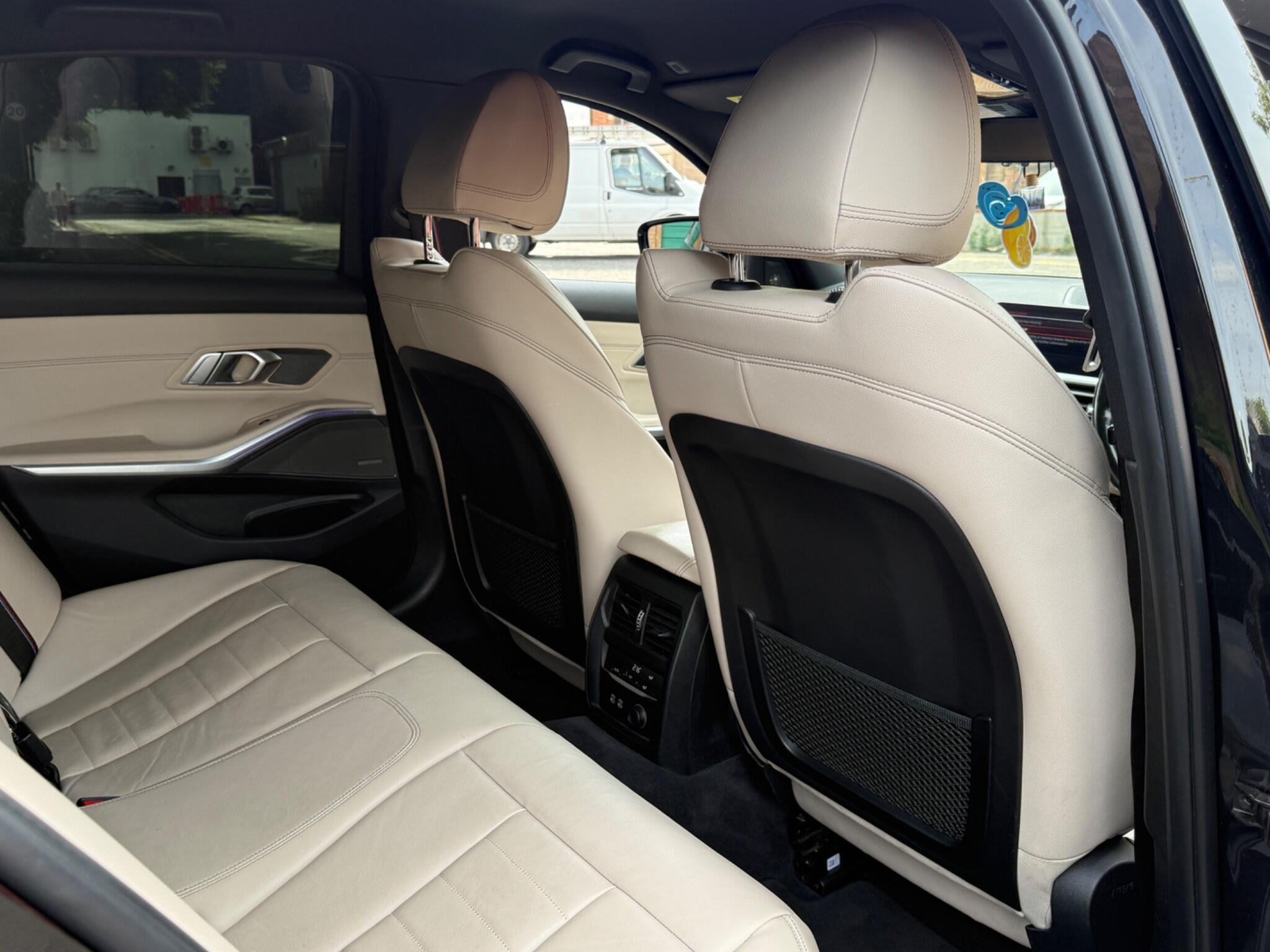 BMW 3 Series - Image 30