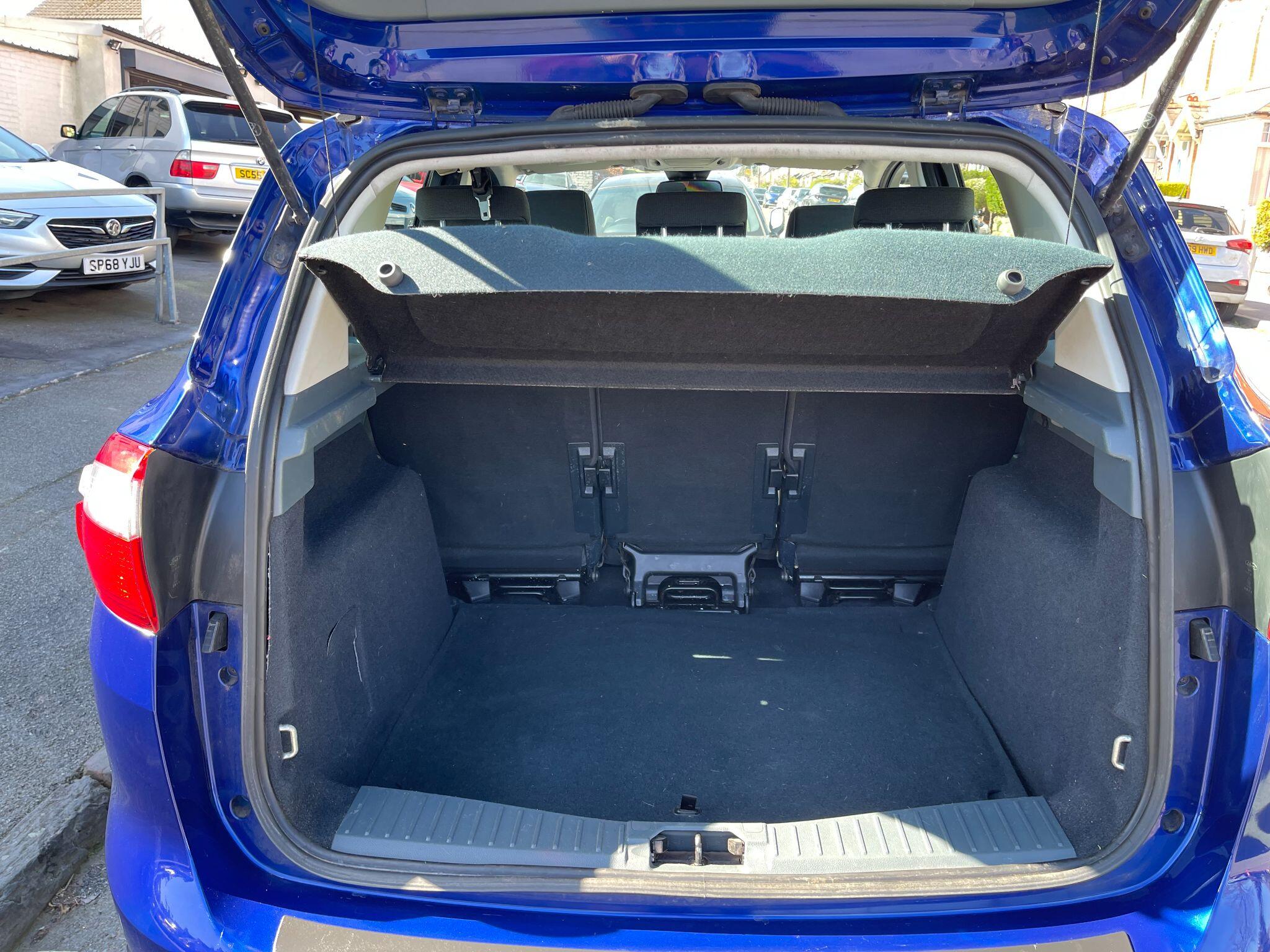 Ford C-Max view 36