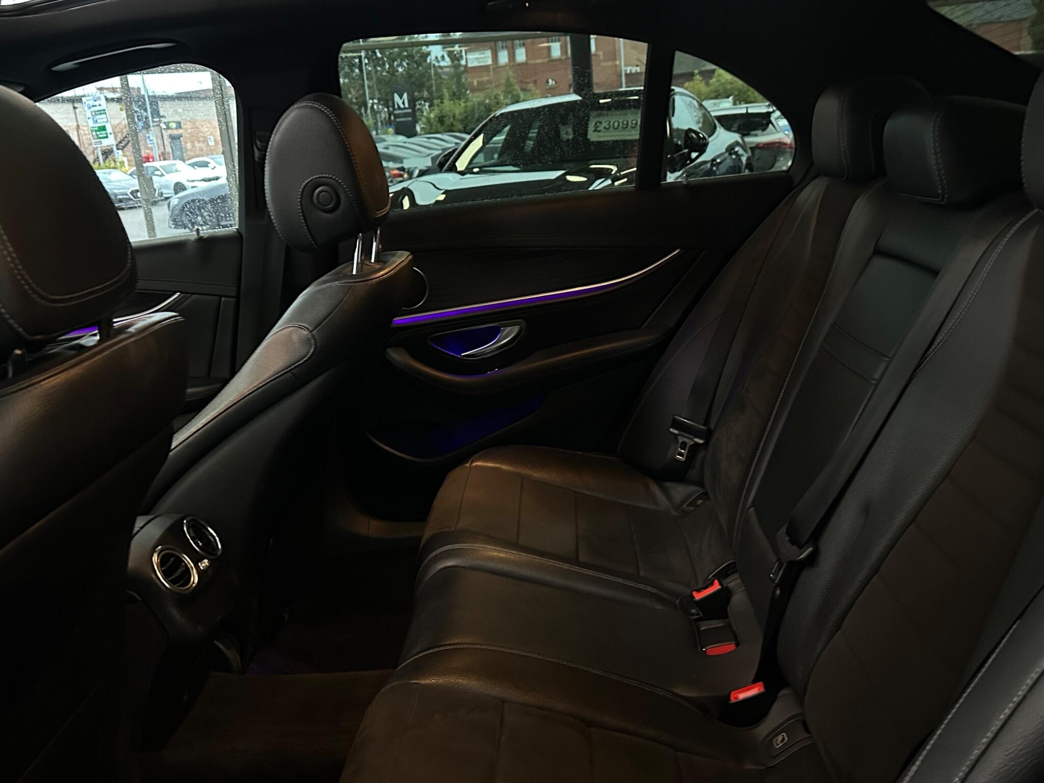 Mercedes-Benz E Class view 37